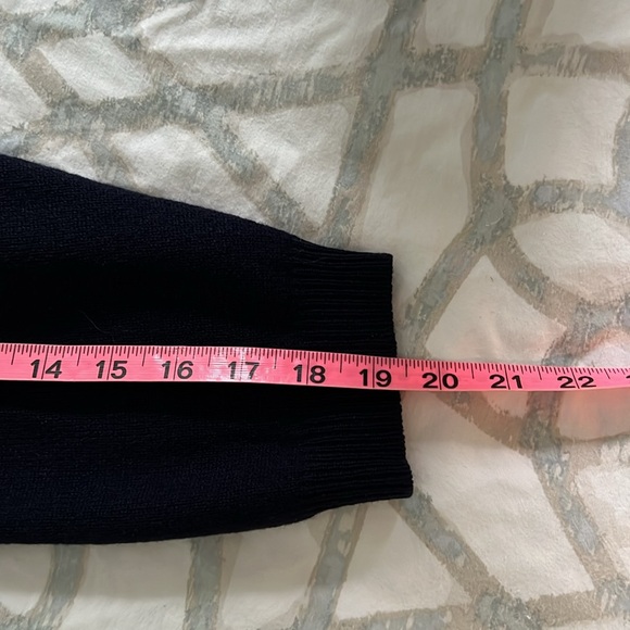 Women’s Vintage White of Norwich 100% Lambswool Navy Blue Cardigan Sweater S/M - Picture 6 of 6